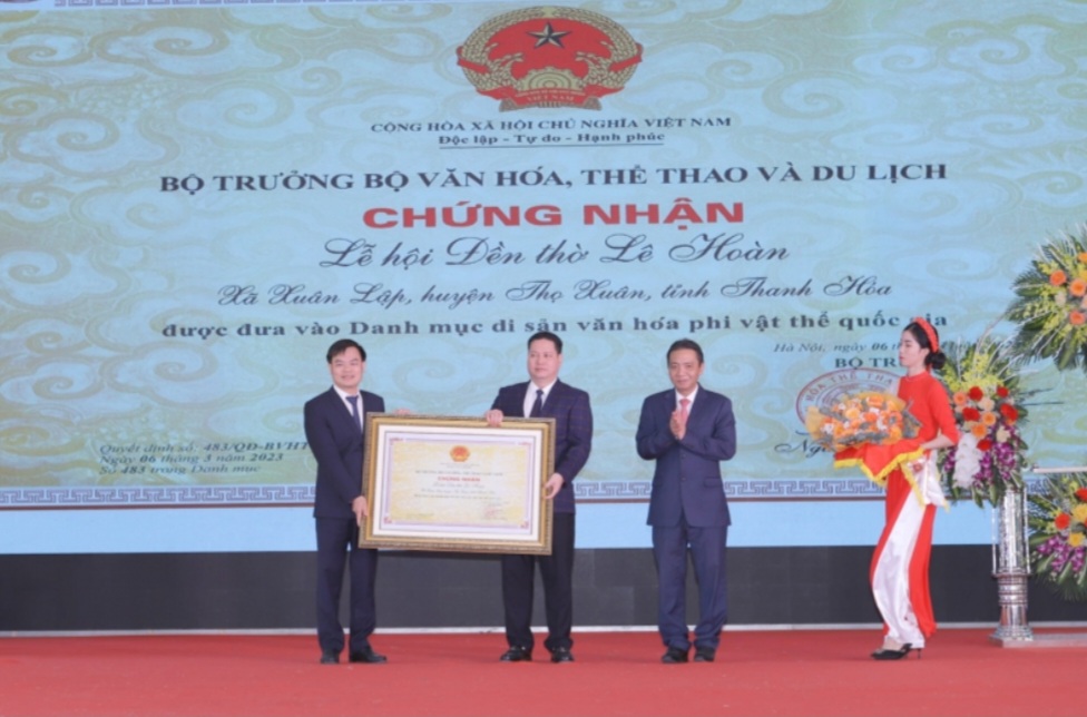 Thanh Hóa: Đón nhận Di sản văn hóa phi vật thể quốc gia Lễ hội đền thờ Lê Hoàn